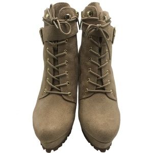 luggy buckle platform booties